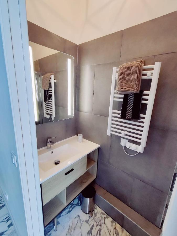 La Villa Castel - Haut De Villa - Parkings- 3 Chambres - 8 Couchages - Jardin - Barbecue 케인즈수르메르 외부 사진